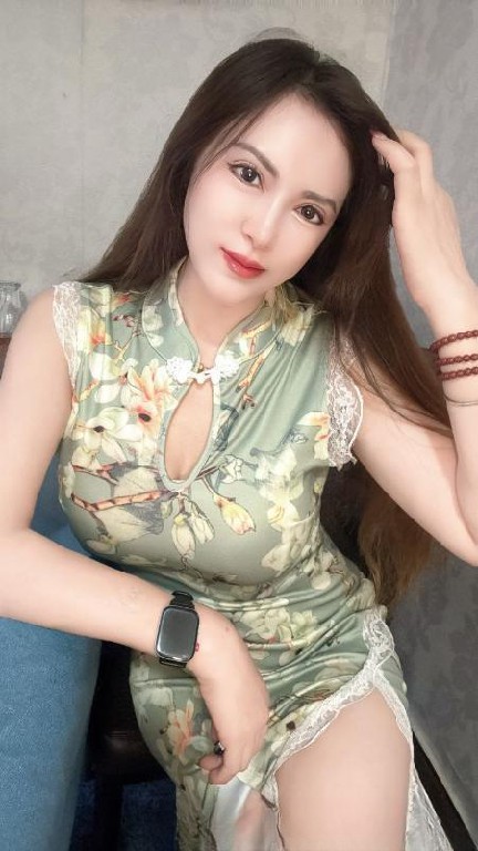 服务热情风骚姐姐