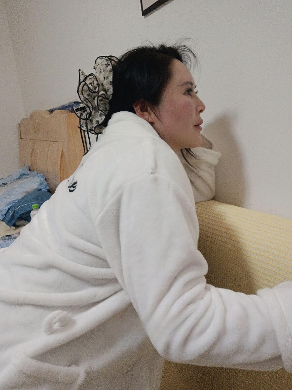 能gj的人妻姐姐