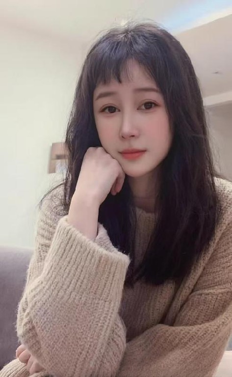 东站娃娃脸巨乳少妇