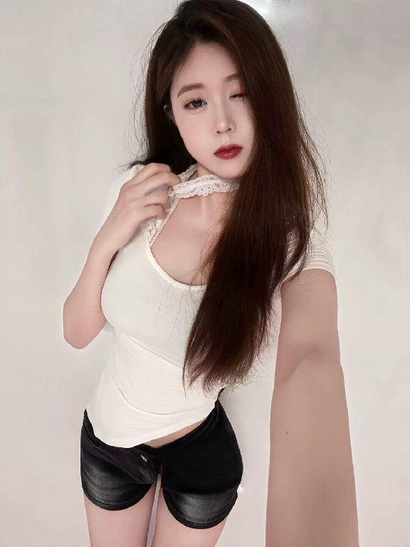 极品豪乳妹短期下海兼职