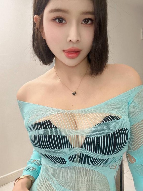 服务系颜值翘臀曦瑶