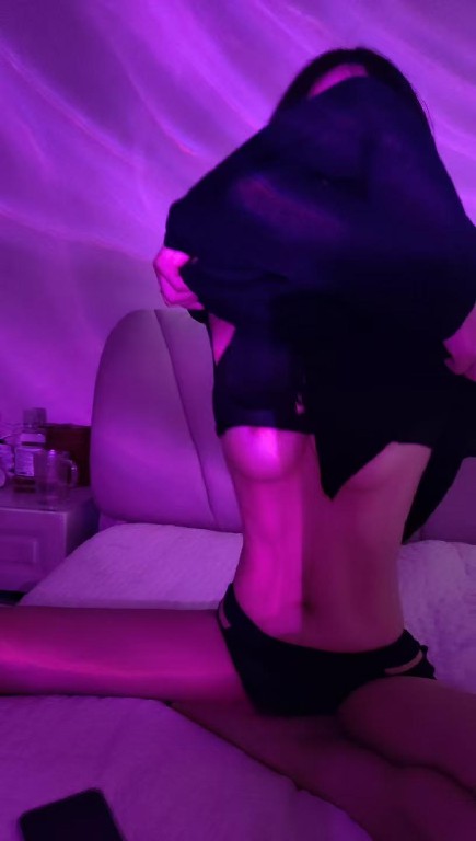 少妇乳交会夹花样多