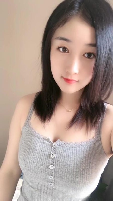 性感小蛮腰萌萌