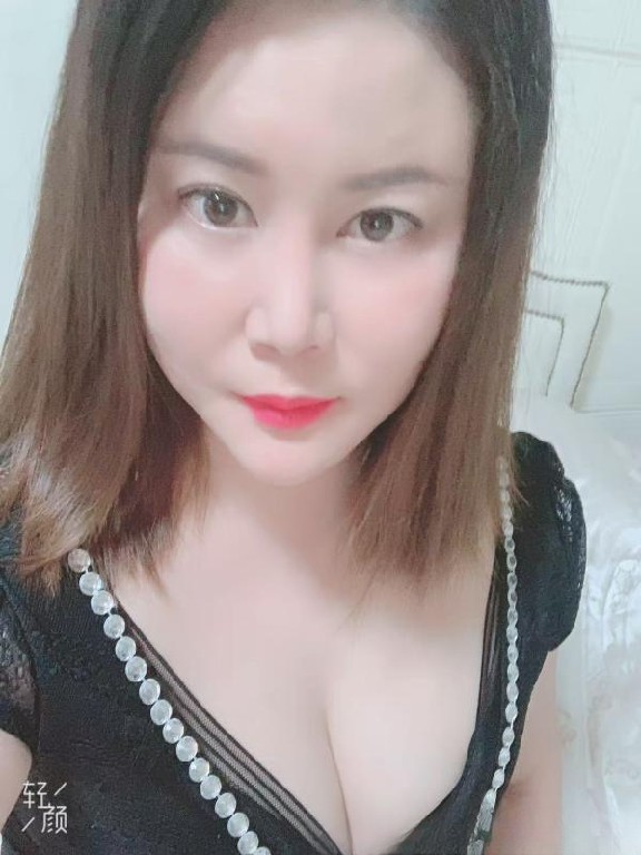 巨乳E波双井骚糖糖