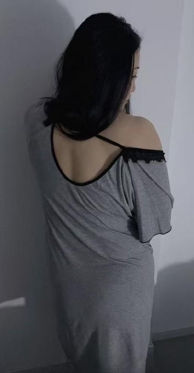 出鸡肥臀气质姐姐