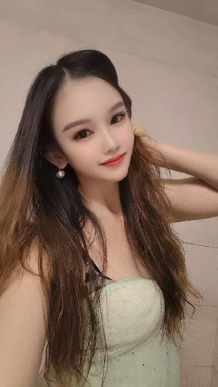 江宁新人挺嫩的妹子