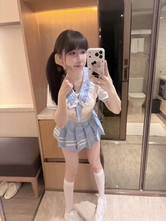 回归双马尾小萝莉