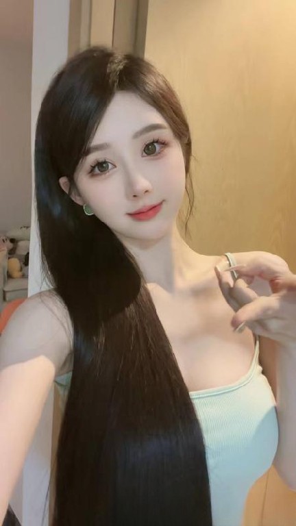 妩媚性感女友感雅琪