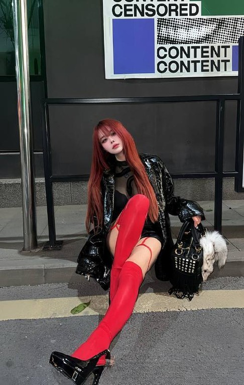 修长苗条肥臀馨菲