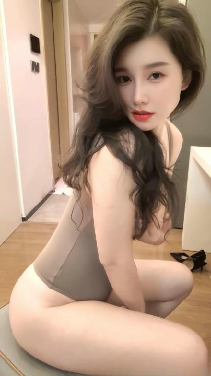 武侯肥臀骚姐小小