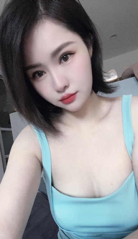 妹子胸器有料嘴上功夫了得