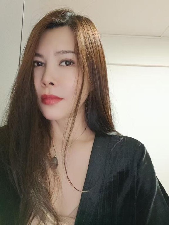 海珠长腿御姐七七