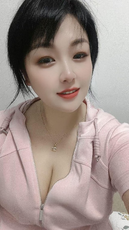 丰乳翘臀微胖少妇，良心价格