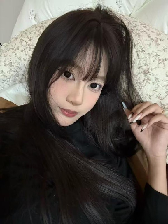 宝安嫩妹大长腿