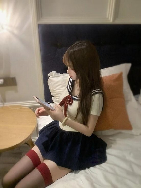 精致白虎粉嫩鲍鱼