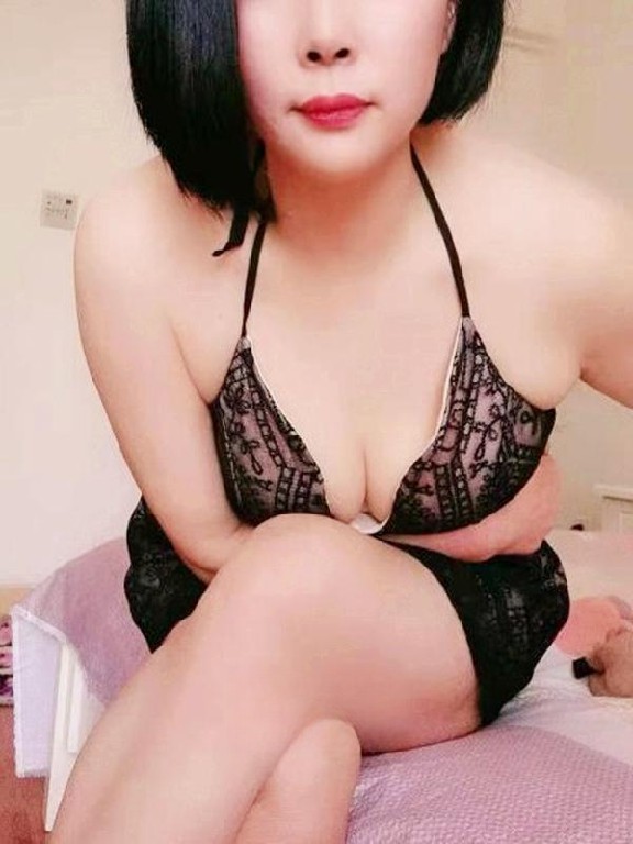 服务型大奶骚妇