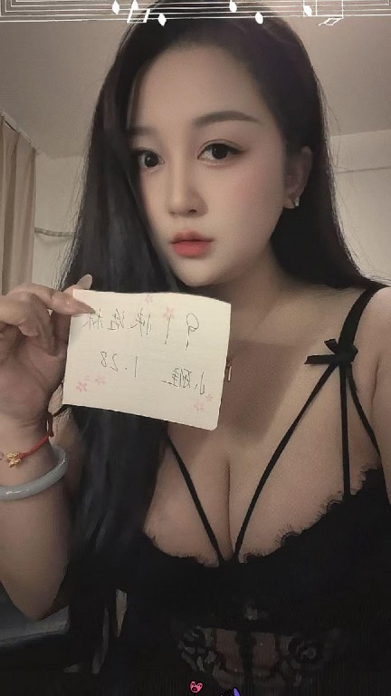 闵行大奶妹小雅