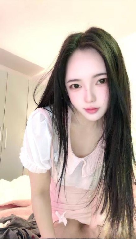 大胸菲菲小可爱