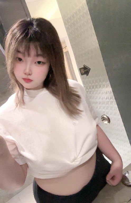 天河科韵路05小姐姐