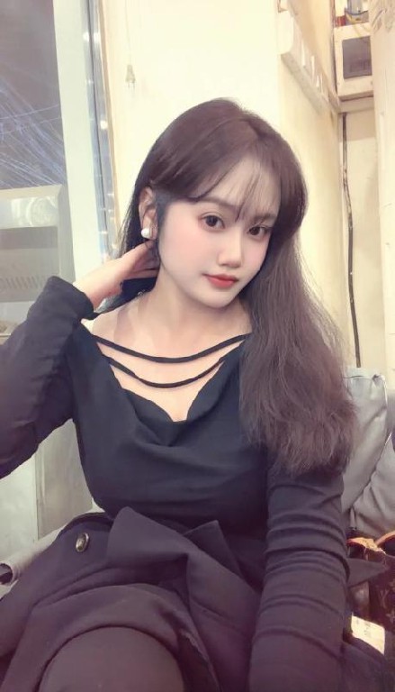 南山性感大胸啵啵妹