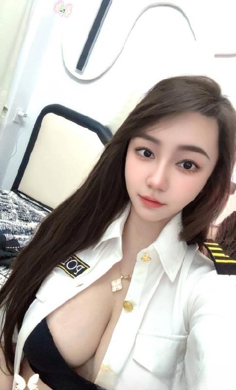 一线天美鲍小少妇