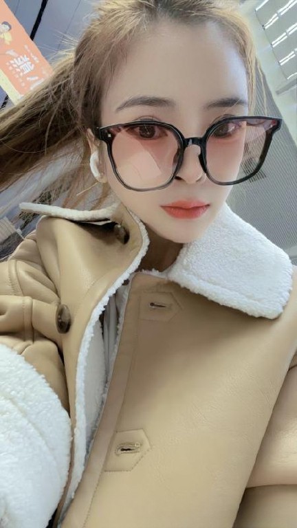 浦东骚妹子小爱茜