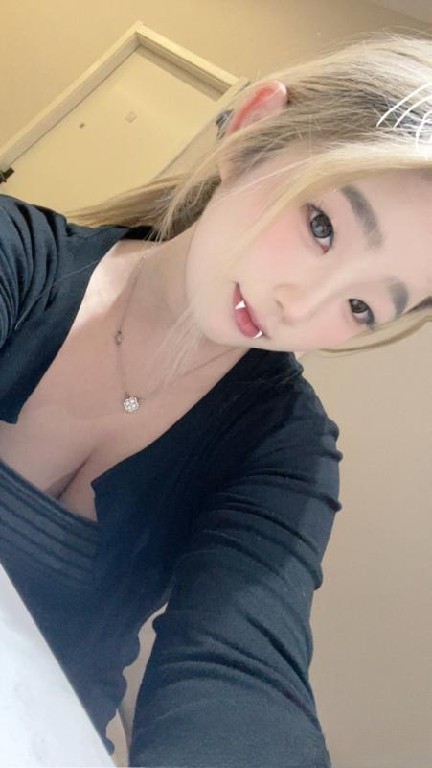 童颜巨乳少女糖糖