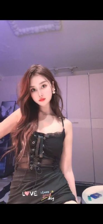 172大长腿小骚货