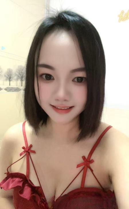 二刷娇小大灯少妇