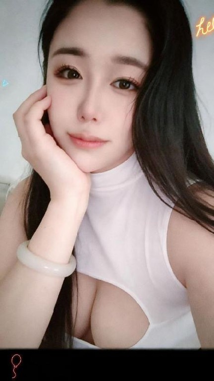 龙华大胸老师过年在