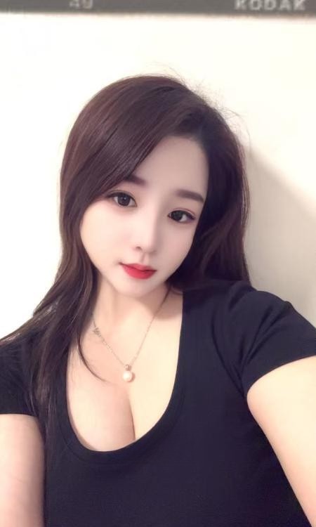 天河区性感大波妹子