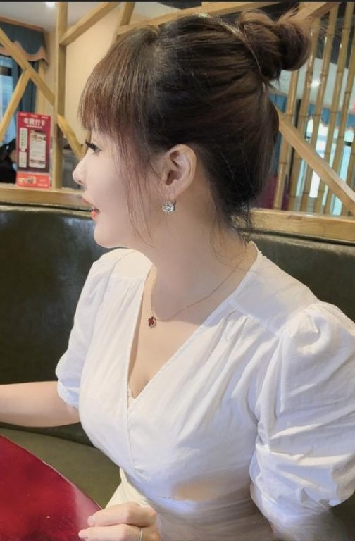 南门大胸骚御姐