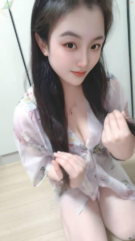 性感丰满迷人小骚妇