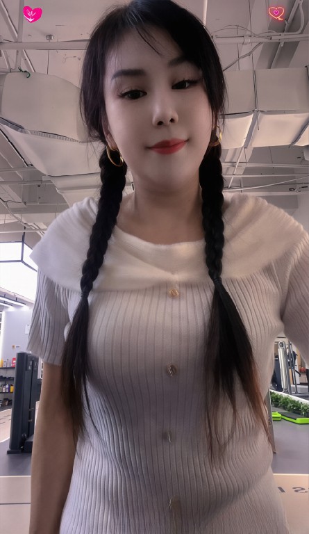 爱健身的大奶熟女