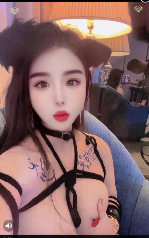 服务系三通女王午夜