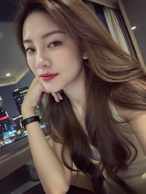 口暴大胸美少妇