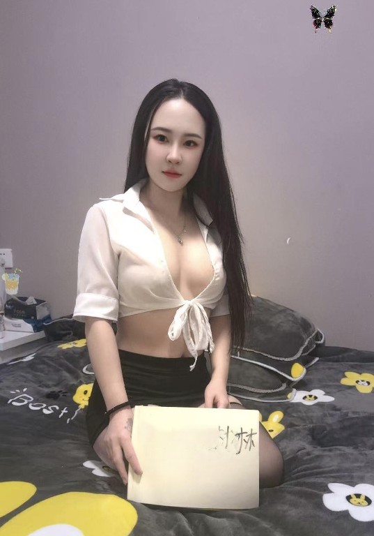 美臀美胸小喇叭