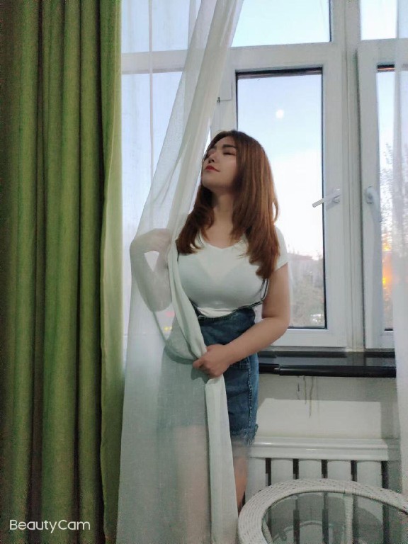 过年不休息的大G姐姐