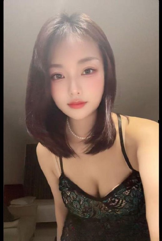 拱墅短发女神特仑苏