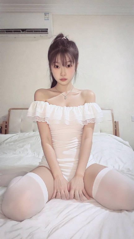 貌美性感大长腿琳琳