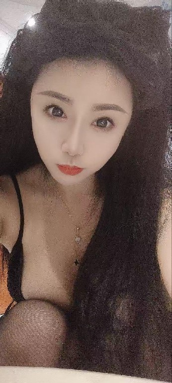 00后辣妹兼职三点粉嫩多汁够浪