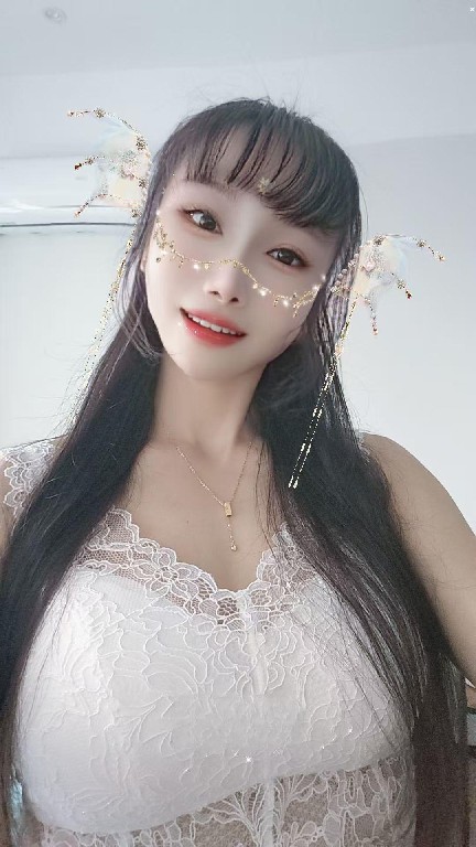 金水清纯甜美白嫩妹