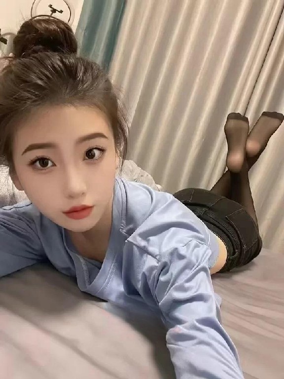 西宁小嫩逼操起来真爽，水多耐操口活好