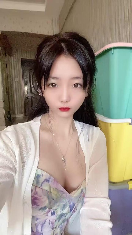 童颜巨乳极品小娇妻顶级技术（莞式一条龙）