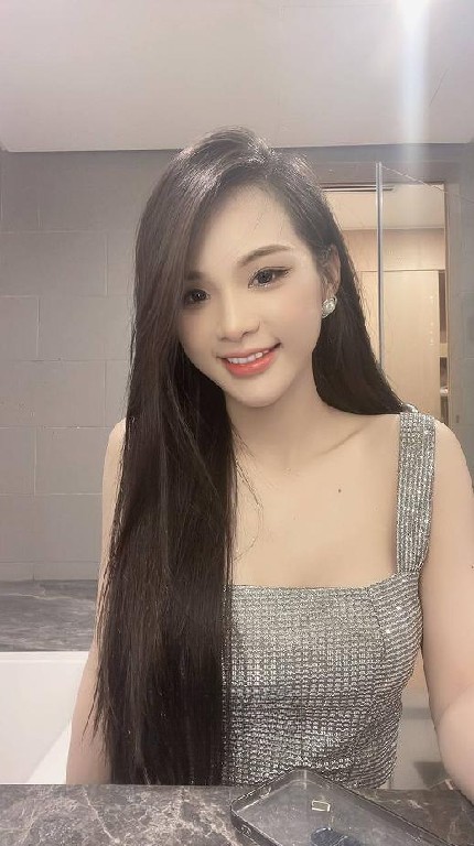 清纯外表淑女上床很浪荡