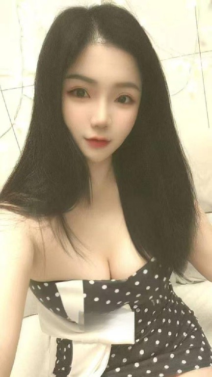 初下海，馒头无毛小穴水多又会玩