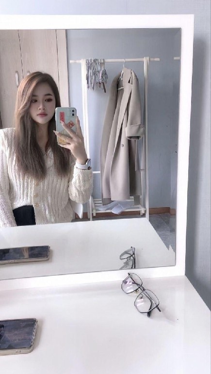 小姐姐白嫩有点娇羞 骚穴很紧