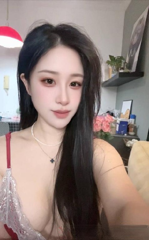 市南白皙女友感清清