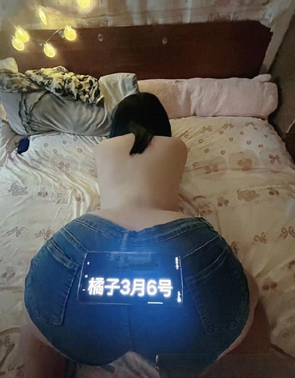 杭州卡戴珊超巨臀嫩妹