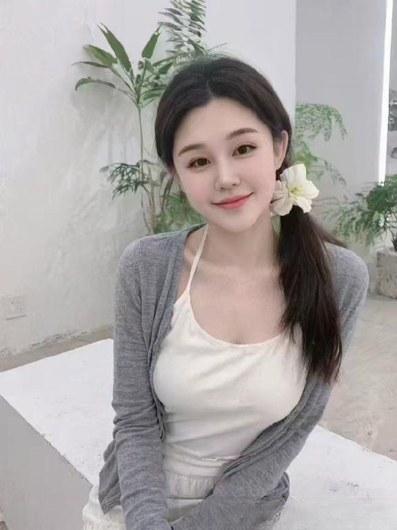 高颜值美女婉柔